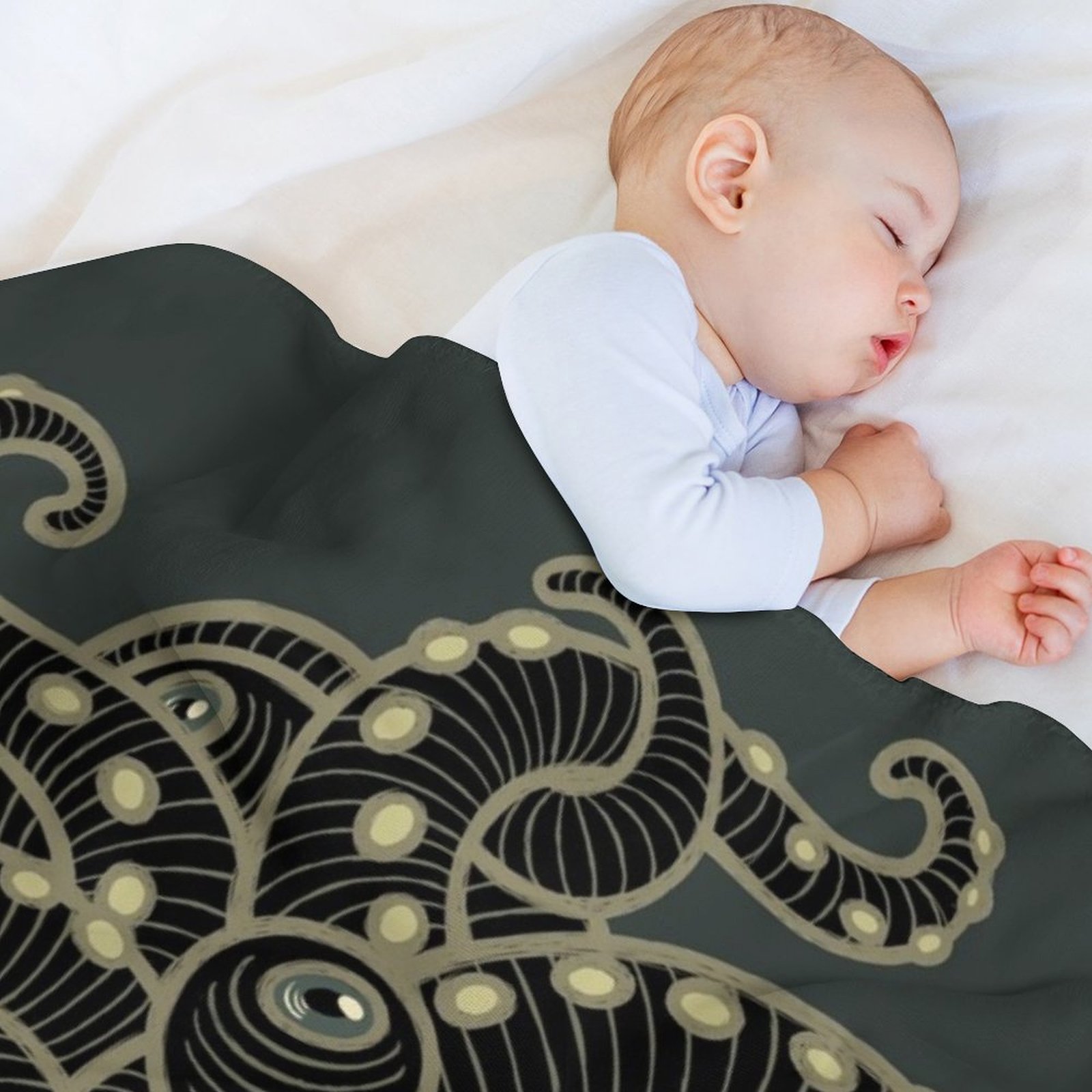 Cthulhu Lifestyle Throw Blanke - огляд і ціна Luxury Lifestyle Hotel